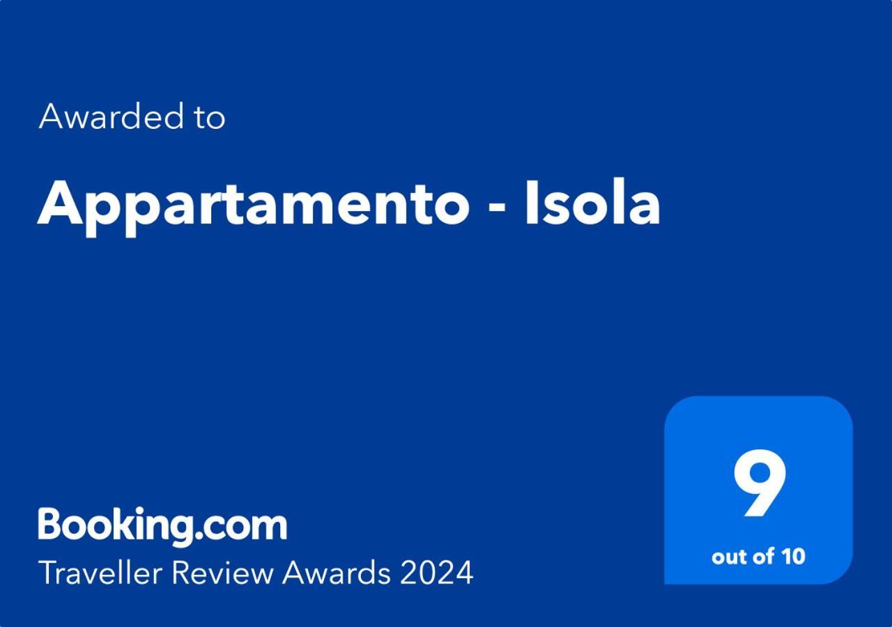- Isola Milán